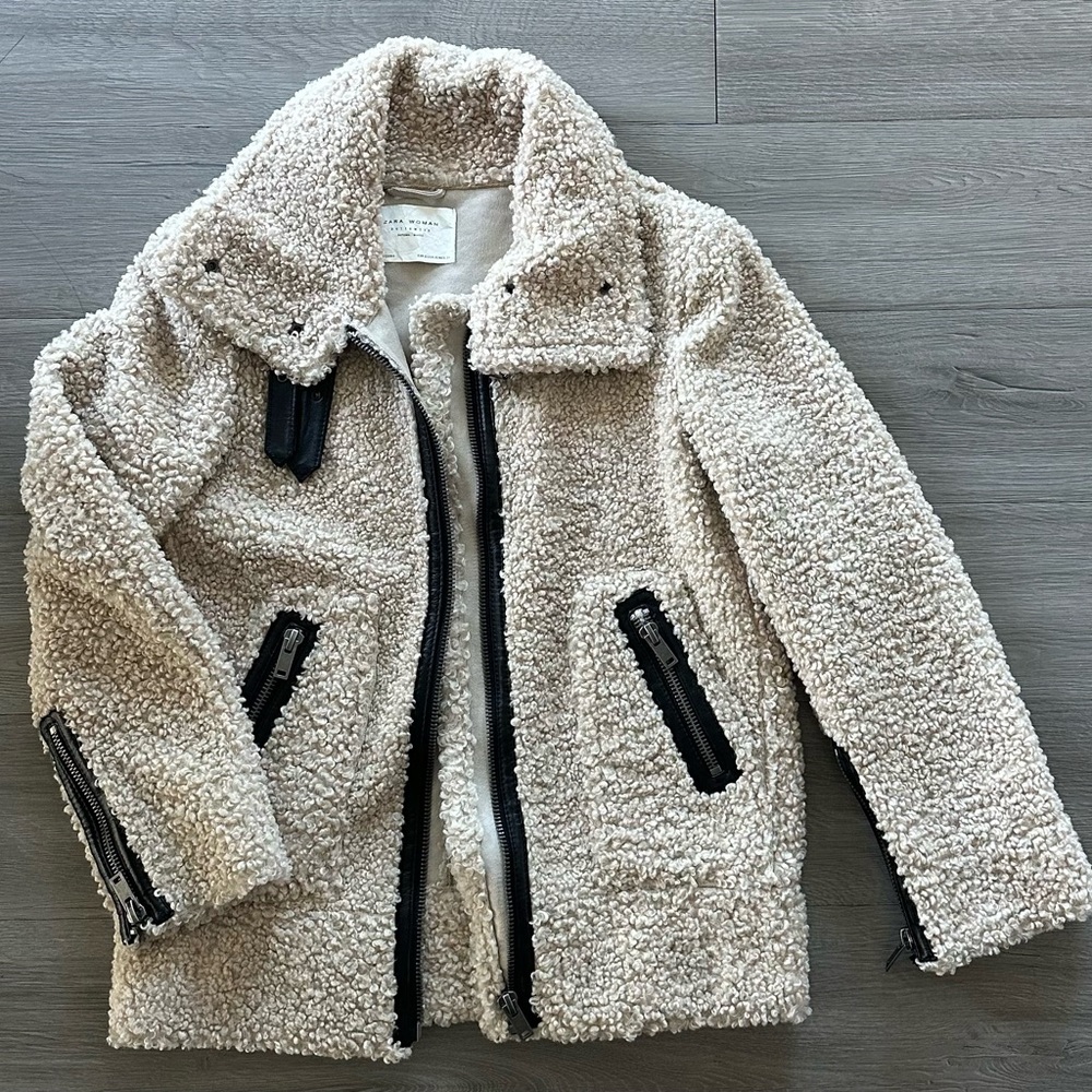 ZARA - Cream Textured Jacket with Black Accents
